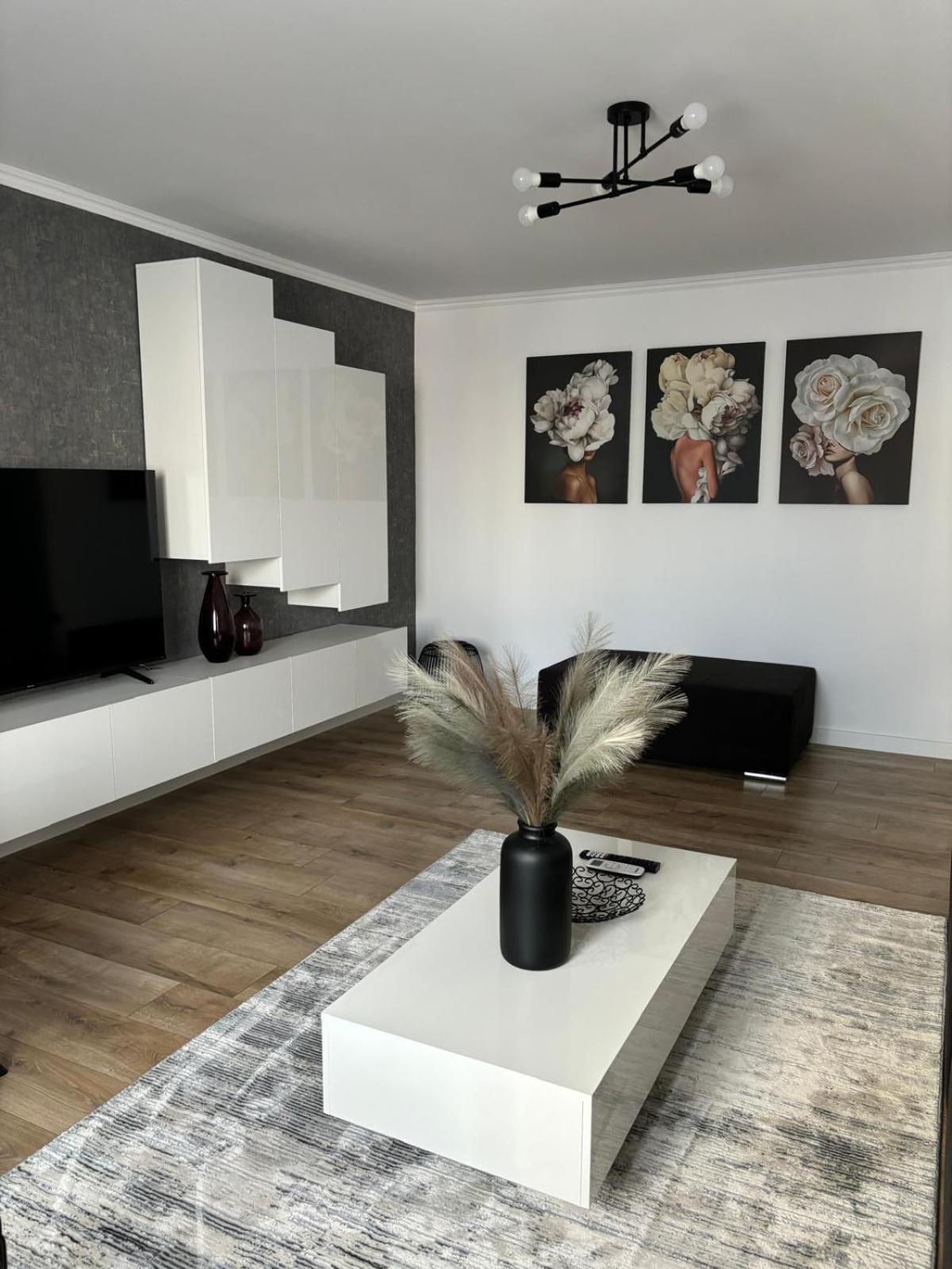 Rorada Apartament Făgăraş Exteriör bild