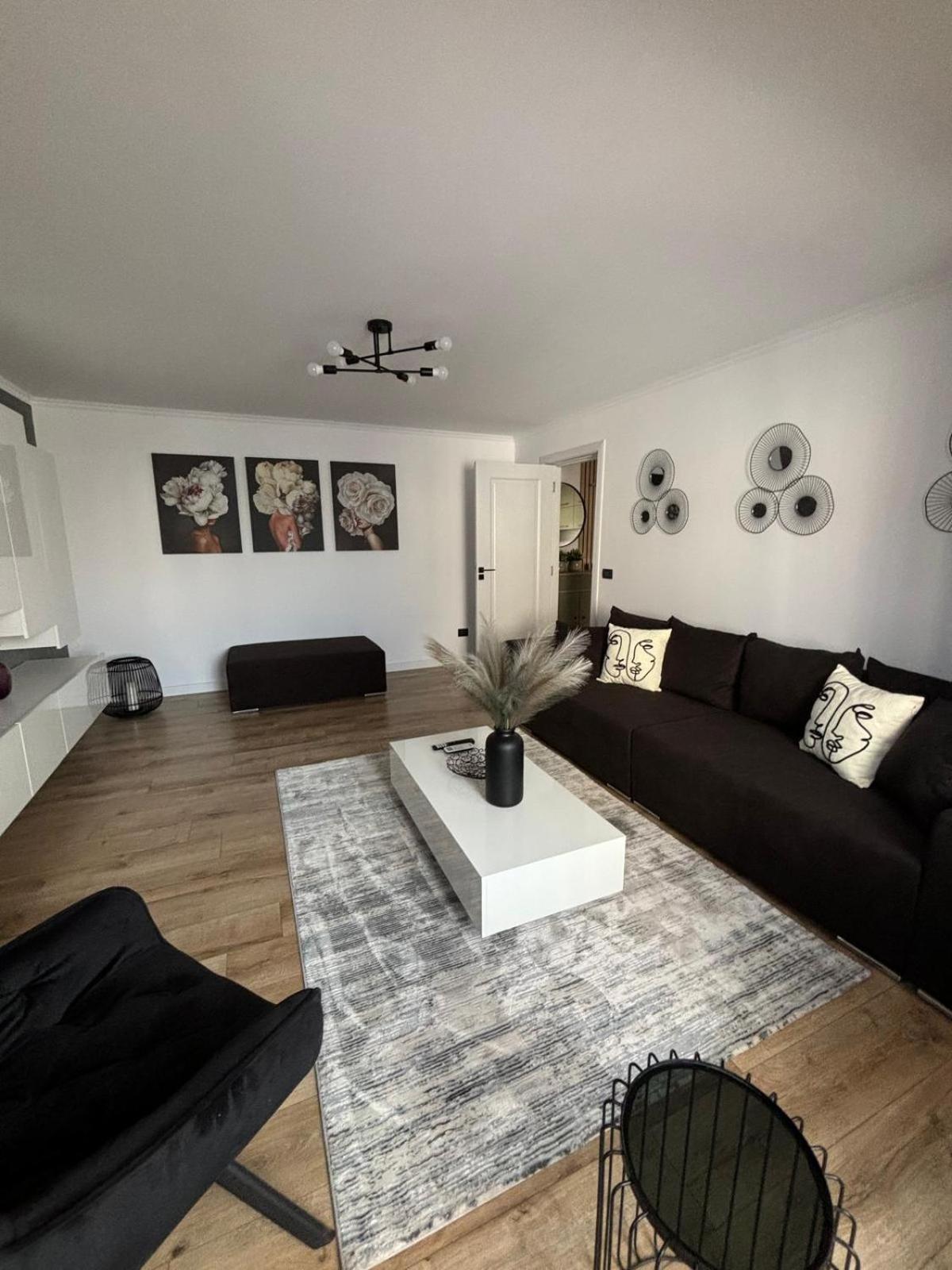 Rorada Apartament Făgăraş Exteriör bild