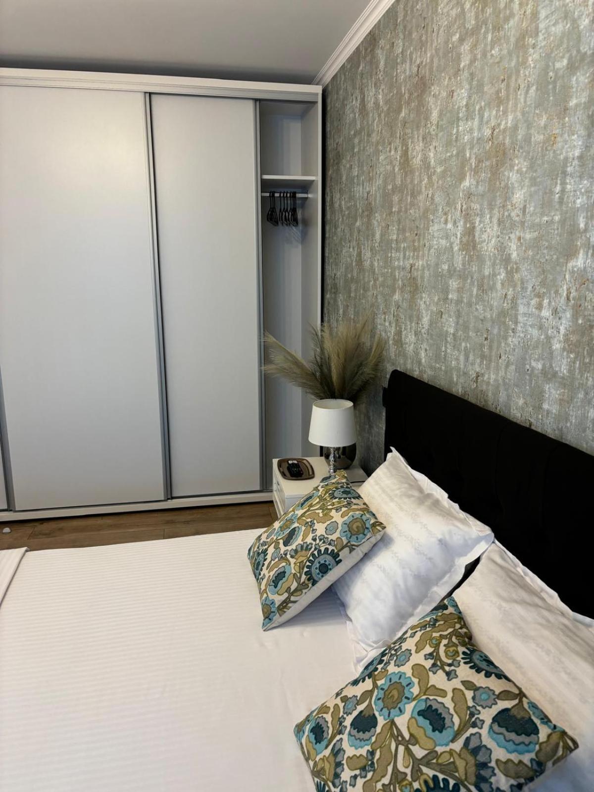 Rorada Apartament Făgăraş Exteriör bild